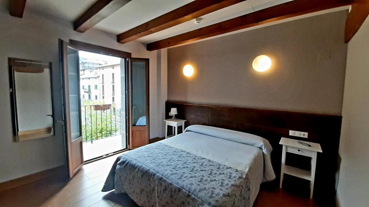 Hostal-Cicloturismo Lopenea Leitza  Eksteriør billede
