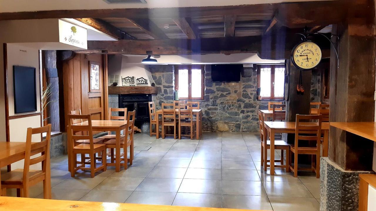 Hostal-Cicloturismo Lopenea Leitza  Eksteriør billede