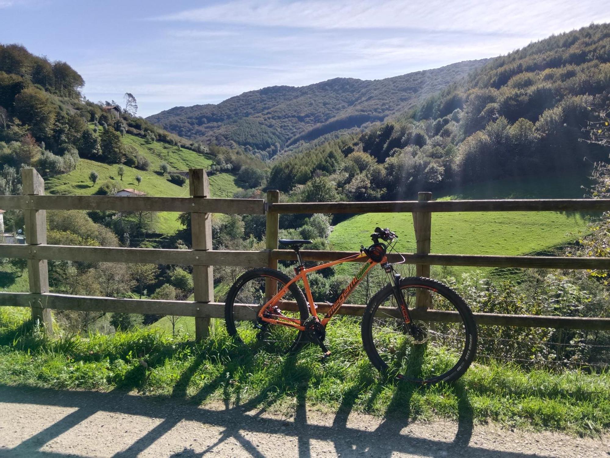 Hostal-Cicloturismo Lopenea Leitza  Eksteriør billede